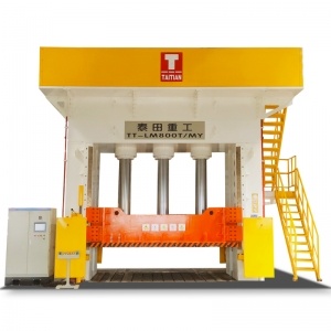 Pressa idraulica per materiale Compsites
